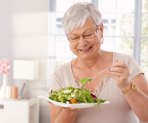 dentures patient eating